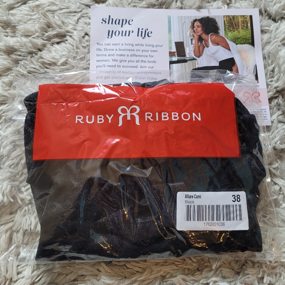 Black allure cami Ruby Ribbon NWT